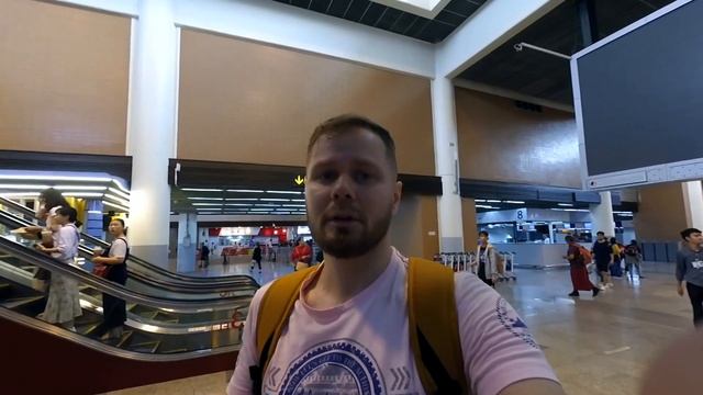 На Самуи с 5 пересадками. День 2 - из Бангкока на Самуи смотреть онлайн