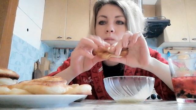 МУКБАНГ ЗАВТРАК смотреть онлайн