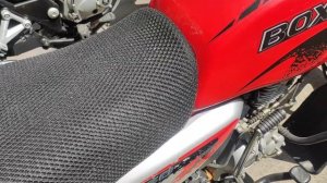 Bajaj Boxer 150 VS Vikrant V15