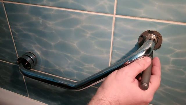 Как установить поручни в санузле. Часть 1. Установка поручня в ванной. смотреть онлайн