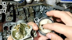 Заливает карбюратор на скутере Honda. Как выставить уровень топлива на карбюраторе Keihin