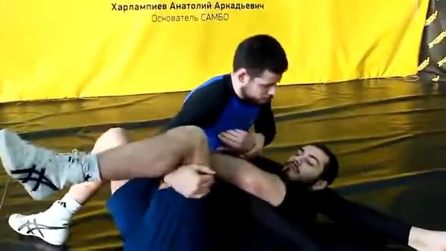 Свип из гарда . Эрик Симонян - Сергей Тарасенко