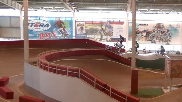 188Ст юн 1999 2000 Винокуров 1/4 смотреть онлайн