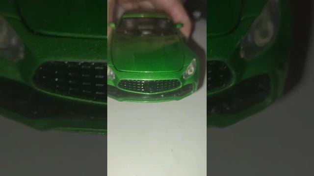 Модели машинок Форд и Мерседес!! черная и зеленая.игра, мультик.Models of cars Ford and Mercedes!! смотреть онлайн