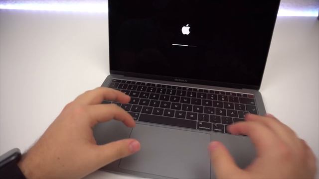 2018 MacBook Air Spacegrau: Unboxing, Hands On & Vergleich - touchbenny смотреть онлайн