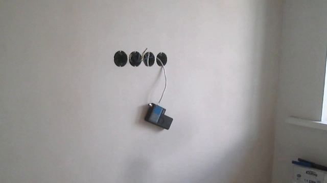 Как обжать кабель ТВ и UTP(интернет) в мультимедийном щитке Hager Volta. Проверка тестером. смотреть онлайн