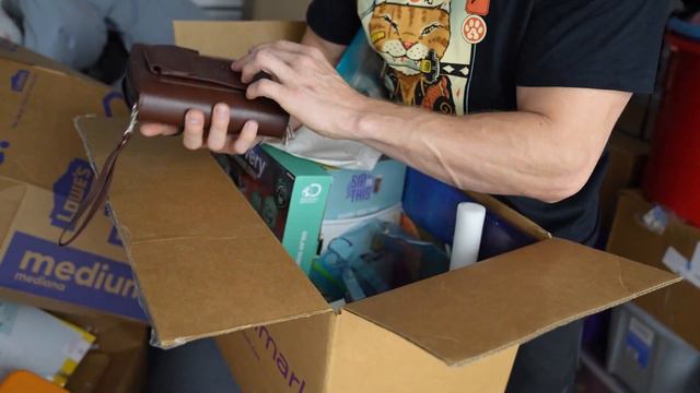 Our 1st Ever Storage Auction Win! | Electronics, Pokemon Cards, Collectibles, and More смотреть онлайн