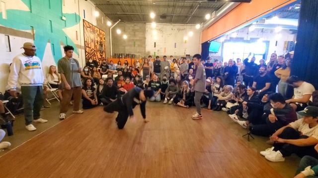 Block Party ? - Top 8: Motion Titanz ⚔ Nay & Vue смотреть онлайн