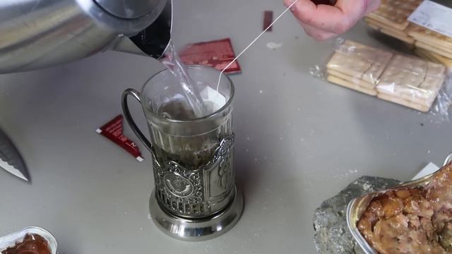 Testing New Russian Military MRE (Meal Ready to Eat) смотреть онлайн