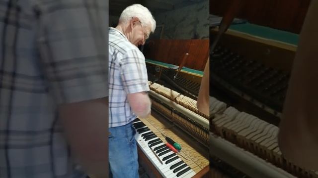 Настройка пианино "Октава". смотреть онлайн