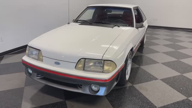1988 Ford Mustang GT смотреть онлайн