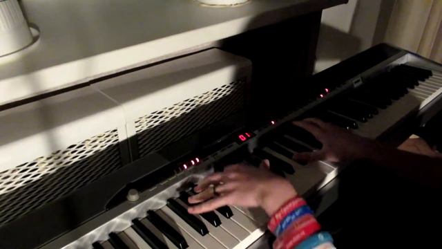 Александр Пушной - Переведи меня через майдан - Piano смотреть онлайн