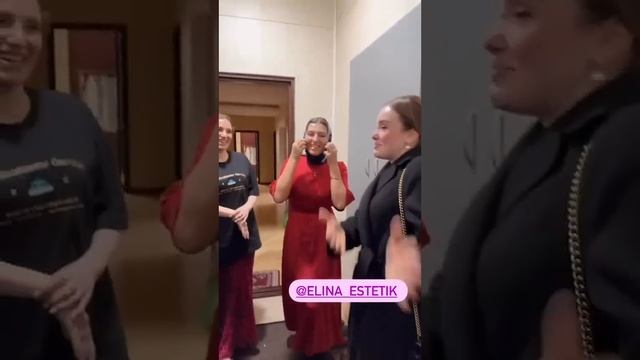 СЕГОДНЯ ВЗЯЛА НАНА ? С СОБОЙ К ЭЛИНЕ ?