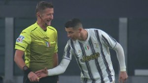 Смешные моменты с СУДЬЯМИ в футболе