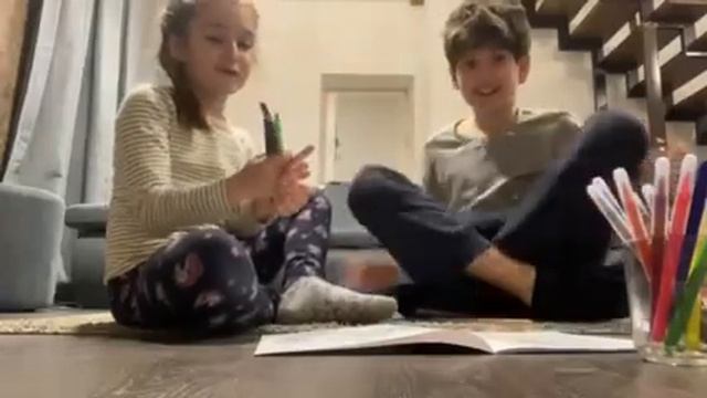Мы с братом рисуем смотреть онлайн