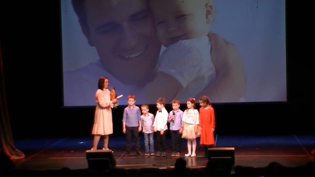 Стихи о папе и дедушке. студия Филипок смотреть онлайн