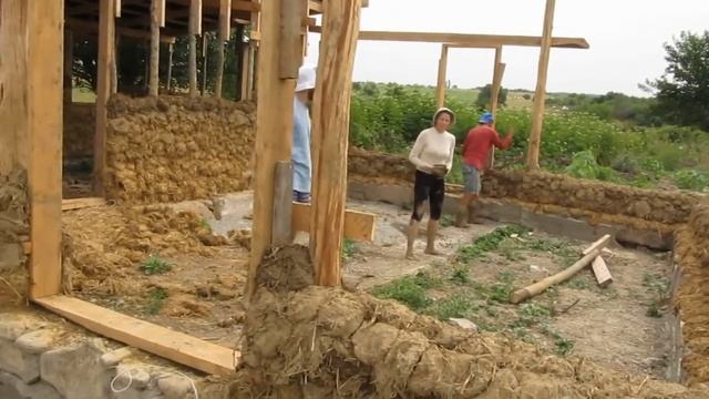 Видео руководство по строительству саманного дома | Дом из глины | Дом из самана смотреть онлайн