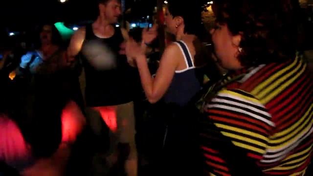 Прикол.Во даём!Танцы 80х! смотреть онлайн