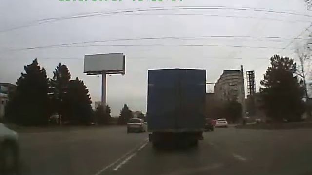 Скутерист отжигает! смотреть онлайн