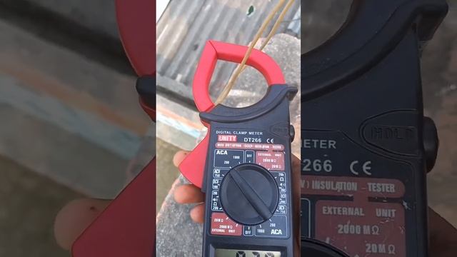 ac amp cheak by digital clamp meter смотреть онлайн