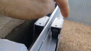 Откатные навесные ворота своими руками. https://youtu.be/meXsMc0fW-o