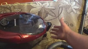 Пылесос Samsung SC18M3120V1 красный