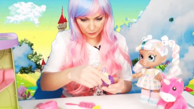 ПОДАРОК для принцессы ? КУКЛЫ и ИГРУШКИ для девочек ✨ Развивающее видео для детей смотреть онлайн