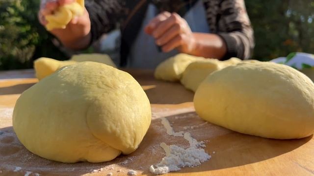 Traditional Baklava made of 100 Layers! Sweet Life in the Village смотреть онлайн
