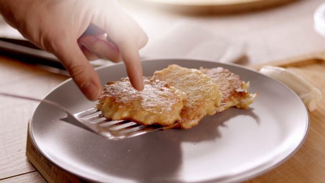 Как готовить драники – рецепт с Polaris. смотреть онлайн