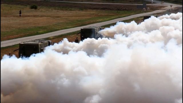 Постановка дымовой завесы военнослужащими войск РХБ защиты ЮВО