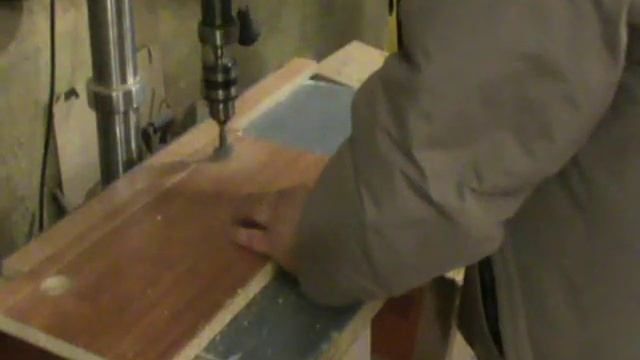 Сверлим фасад под петли. Как просверлить фасад смотреть онлайн