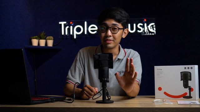 Review Microphone USB Fifine A6 RGB VS Fifine K683 New Comers смотреть онлайн