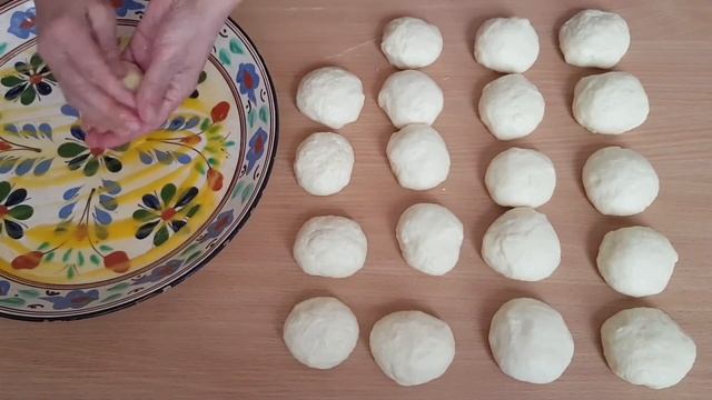 KARANTIN VAQTIDA UYDA QIYMA BILAN PASTGA O'XSHASH ÇÖREKLER.- QANDAY QILISH KERAK.