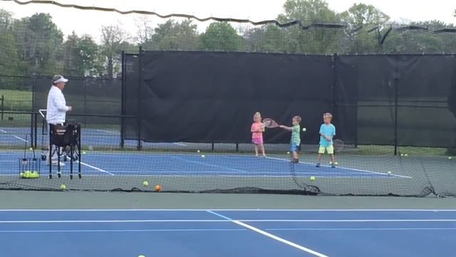 Chase 1st tennis practice смотреть онлайн