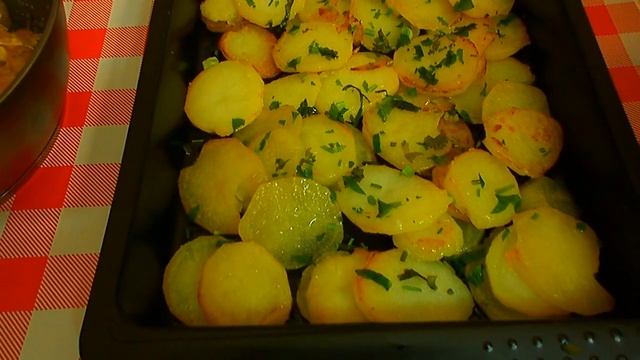 Вкусная курица в духовке и мультиварке