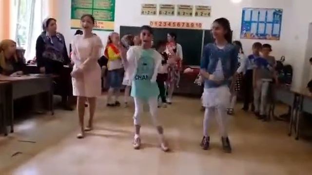 Выпускной 4"в" класса песня OPEN KIDS- На десерт смотреть онлайн