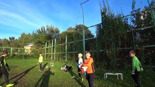 Вратари СШОР / Goalkeeper training / Тренировка вратарей смотреть онлайн