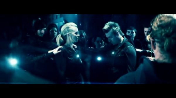 Papa Roach - Leader Of The Broken Hearts 