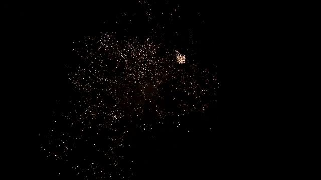 Батареи салютов ft5047 - Домбай