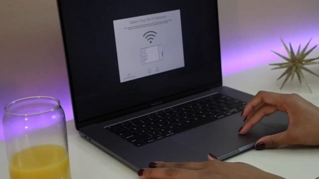 UNBOXING MACBOOK PRO 16" 2020—FIRST impression, Overview, Customization + Must Haves! Olivia Janell смотреть онлайн