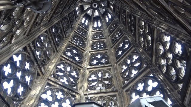 ТАЙНЫ КЕЛЬНСКОГО СОБОРА, ключ к пониманию готической архитектуры c Владимиром Волошиным смотреть онлайн