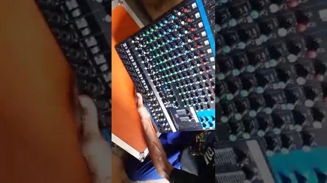 Unboxing Yamaha MG16Xu efek vokal jos nyeess смотреть онлайн