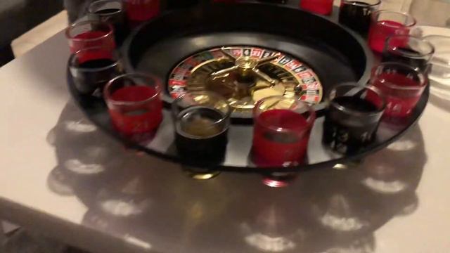 Drinking Roulette смотреть онлайн