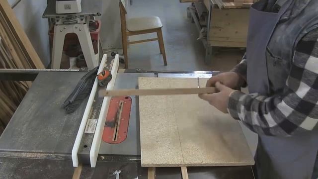 Простая и точная "двухрельсовая" торцевая каретка. Clamp for circular saw. смотреть онлайн