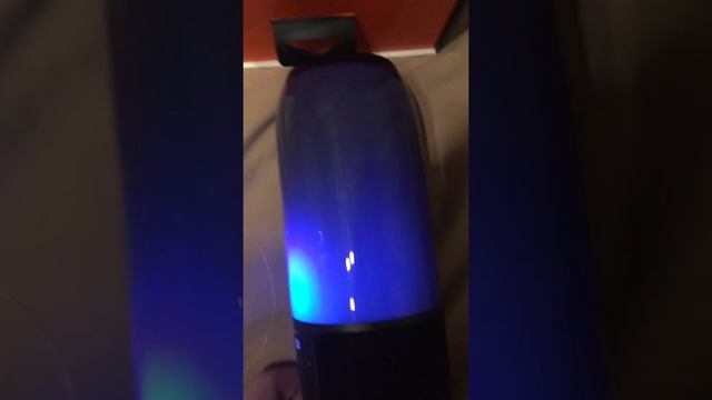 Колонка JBL Pulse 3 брак. смотреть онлайн