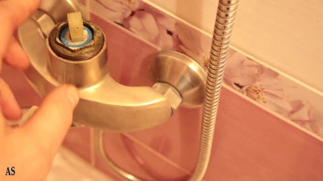 Скрипит рычаг смесителя, что делать? смотреть онлайн