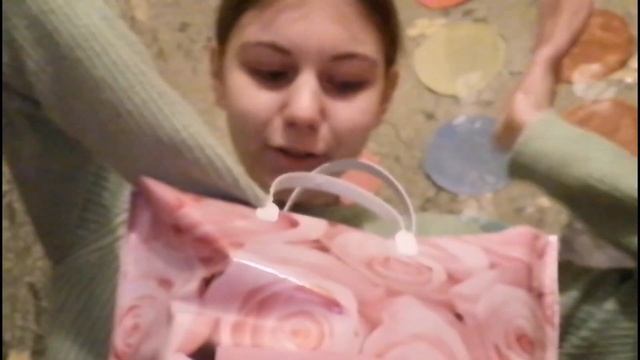 МОЙ ДОМАШНИЙ ДЕНЬ | уютный влог | новогодние подарки, декор, разговоры. смотреть онлайн