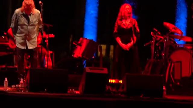 Robert Plant & Saving Grace - Satan Your Kingdom Must Come Down (stabilizzato) смотреть онлайн