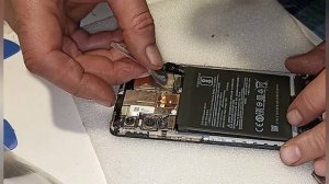 Как поменять аккумулятор смартфона Xiaomi Redmi Note 5 Своими Руками.