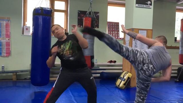 Тренировка в стиле постановочного боя, Чайковский смотреть онлайн